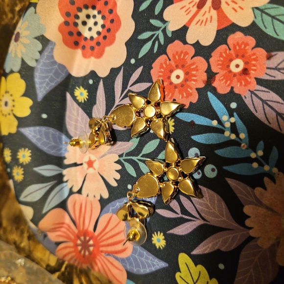 Elegant Multicolor Crystal Jewelry Set - Picture 3 of 4